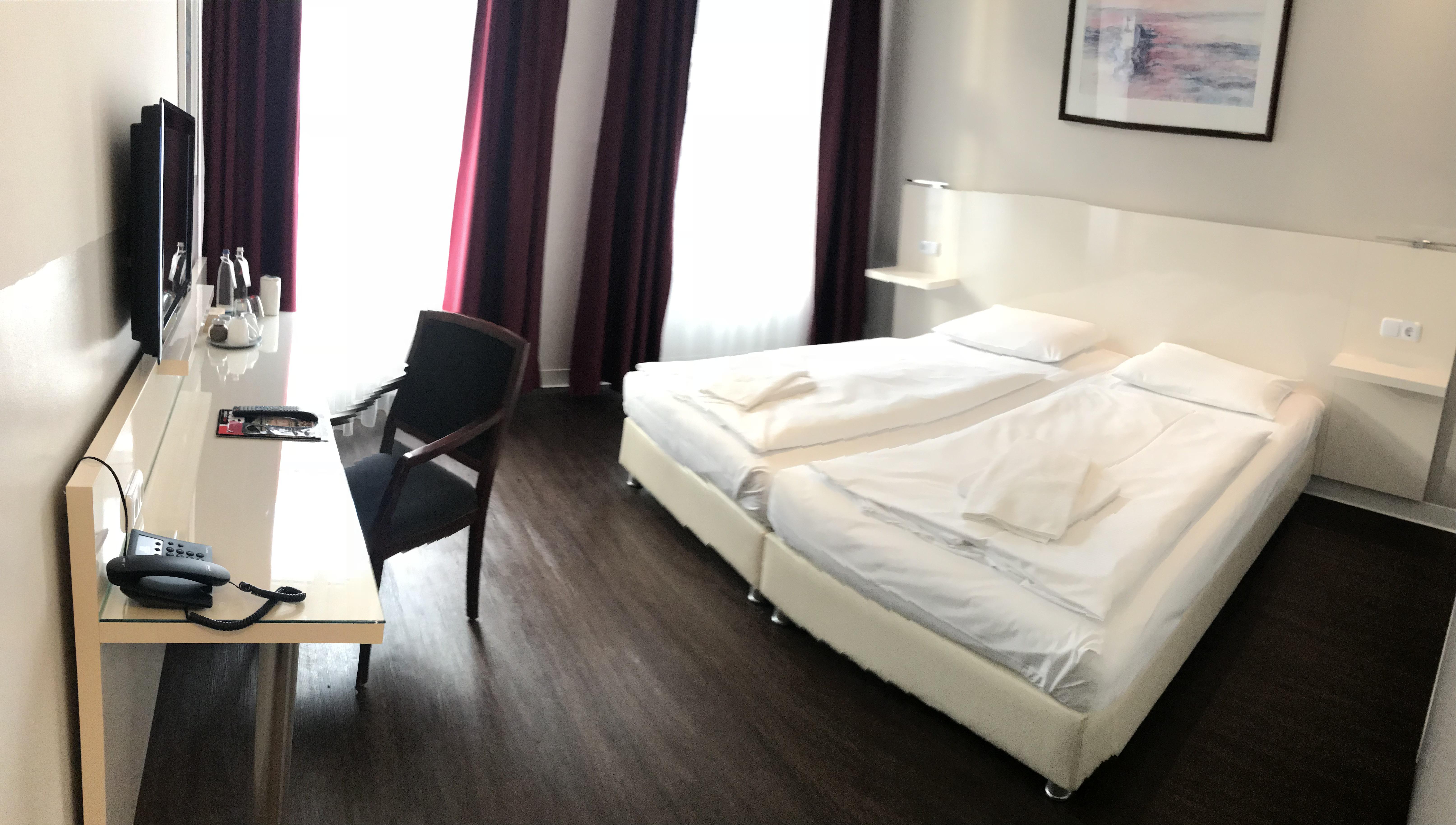 Hotel Prens Berlin Luaran gambar