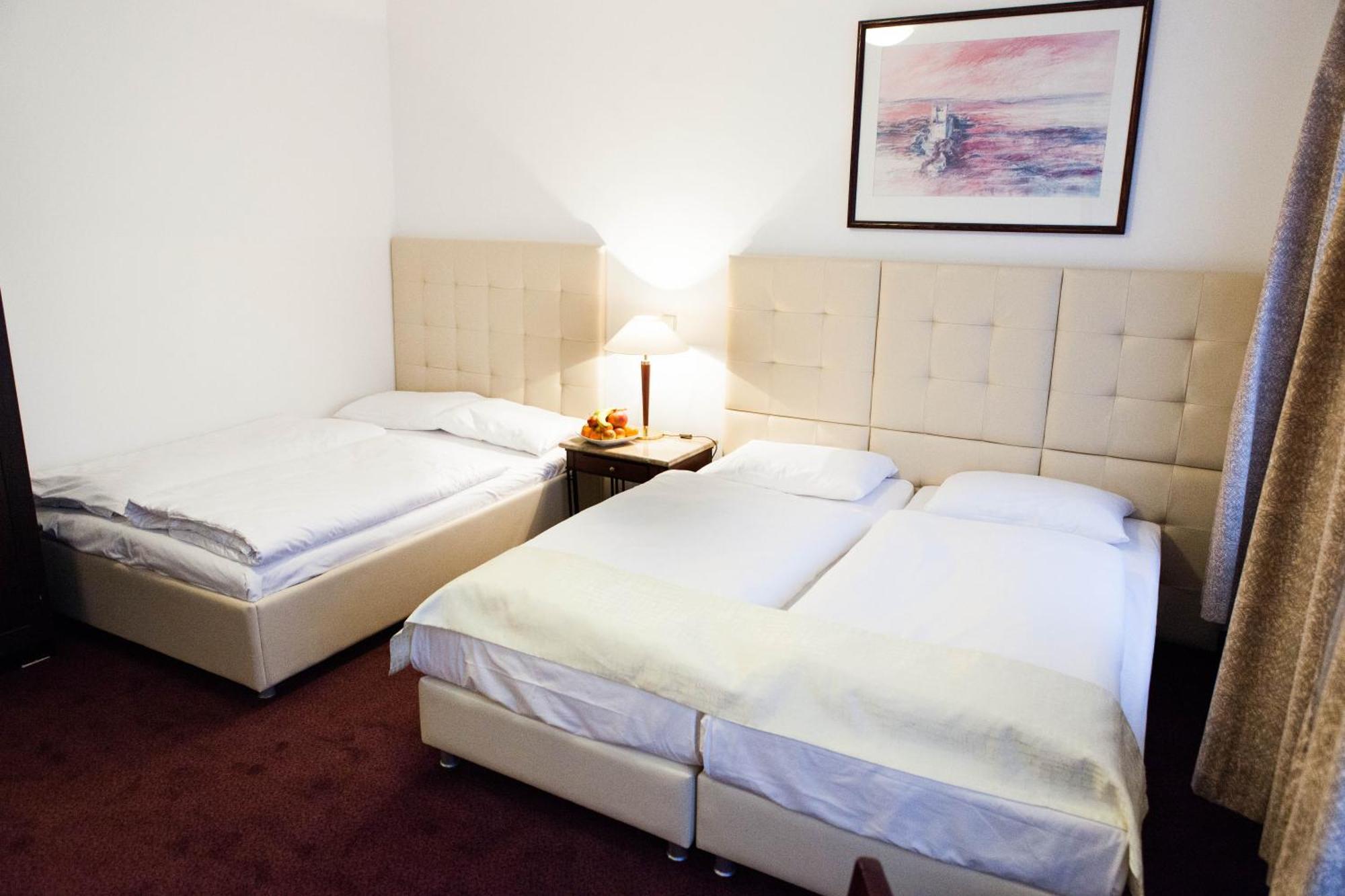 Hotel Prens Berlin Luaran gambar