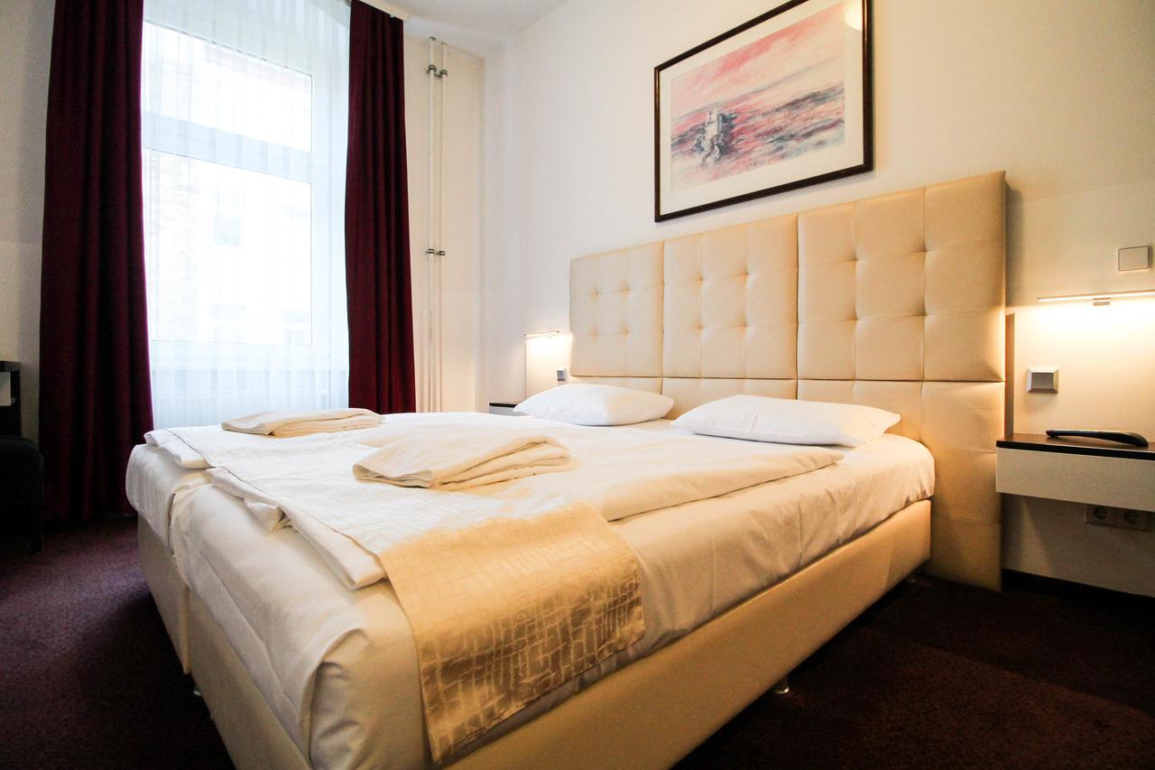 Hotel Prens Berlin Luaran gambar