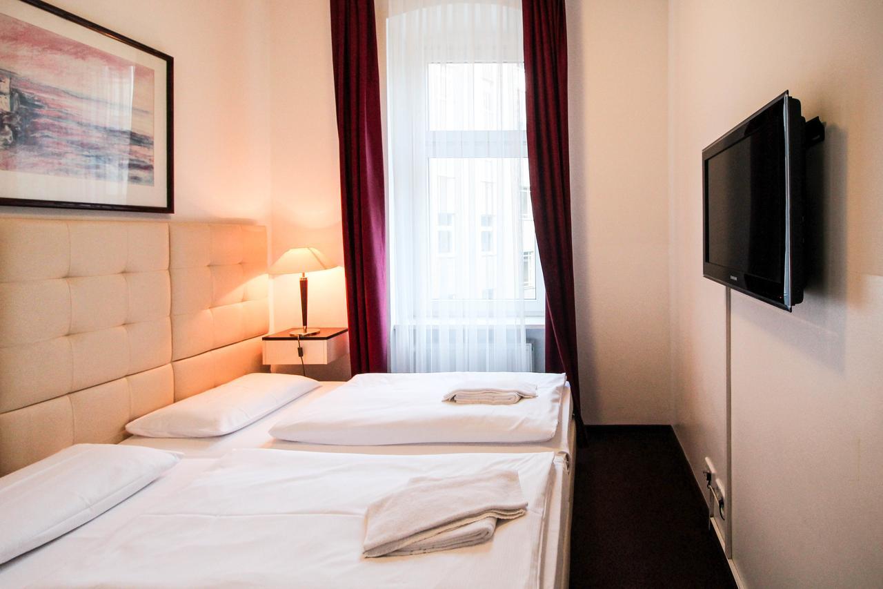 Hotel Prens Berlin Luaran gambar