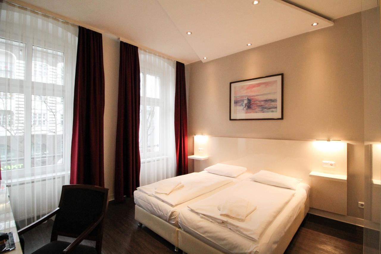 Hotel Prens Berlin Luaran gambar