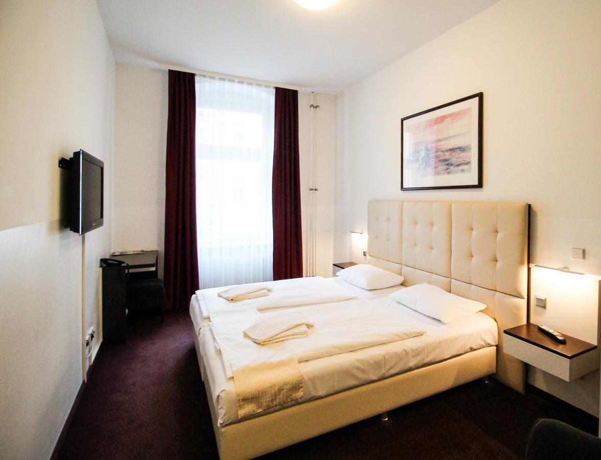 Hotel Prens Berlin Luaran gambar