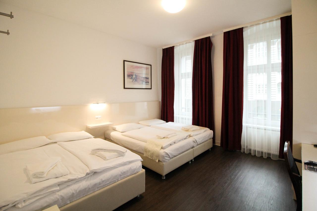 Hotel Prens Berlin Luaran gambar